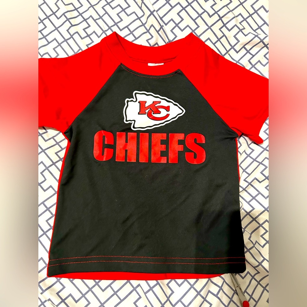 NFL Team Aparrel Red and Black Kids Kansas City Chiefs 2T Boys Tee Drifit
